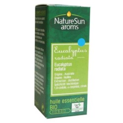 Huile essentielle Eucalyptus Radiata bio de NatureSun Aroms pour une protection optimale des voies respiratoires.