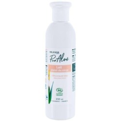 Lait hydratant à l'aloe vera bio pour une hydratation douce et naturelle de la peau.